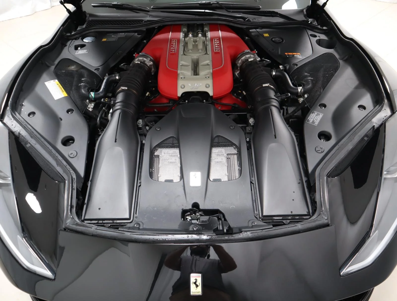 Used 2021 Nero Ferrari Convertible image 20