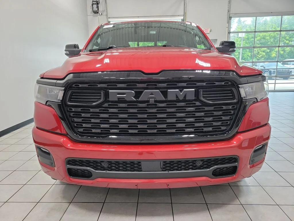 New 2026 Molten Red Pearl-Coat Exterior Paint RAM Big Horn/Lone Star image 2
