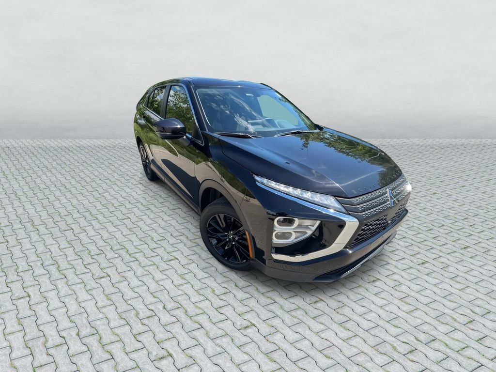 Used 2024  Mitsubishi LE image 2