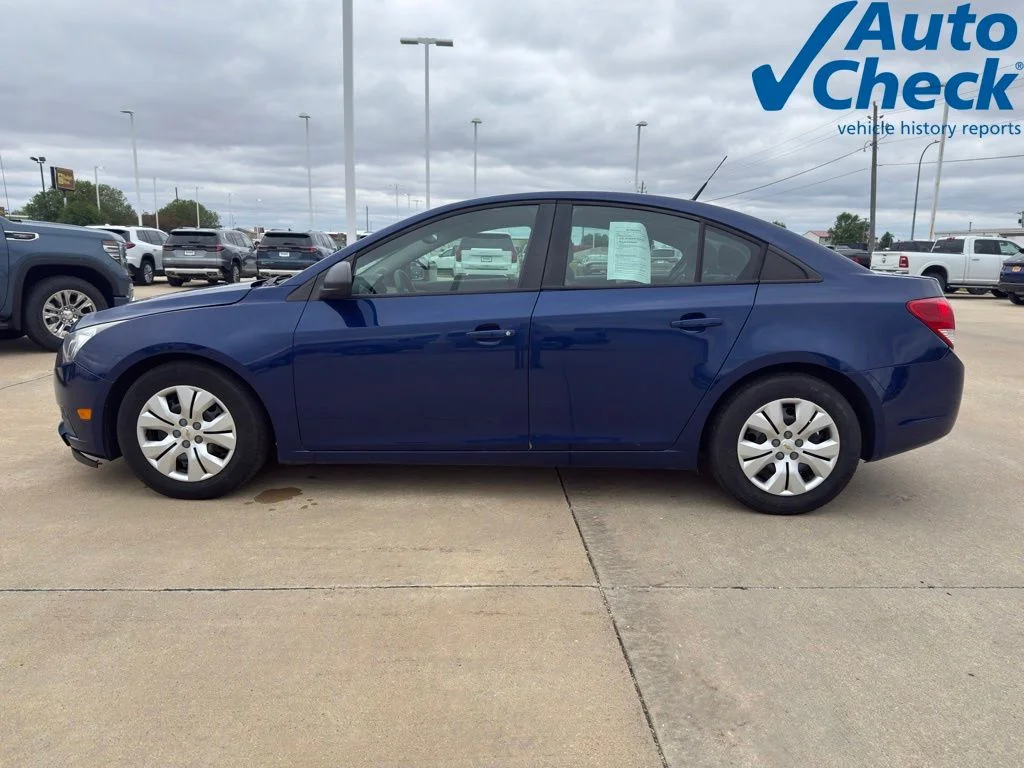 Used 2013 Blue Chevrolet LS image 8