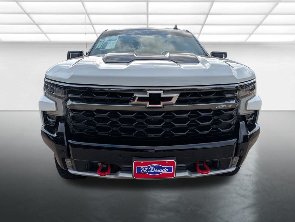 Used 2025 White Chevrolet ZR2 image 29