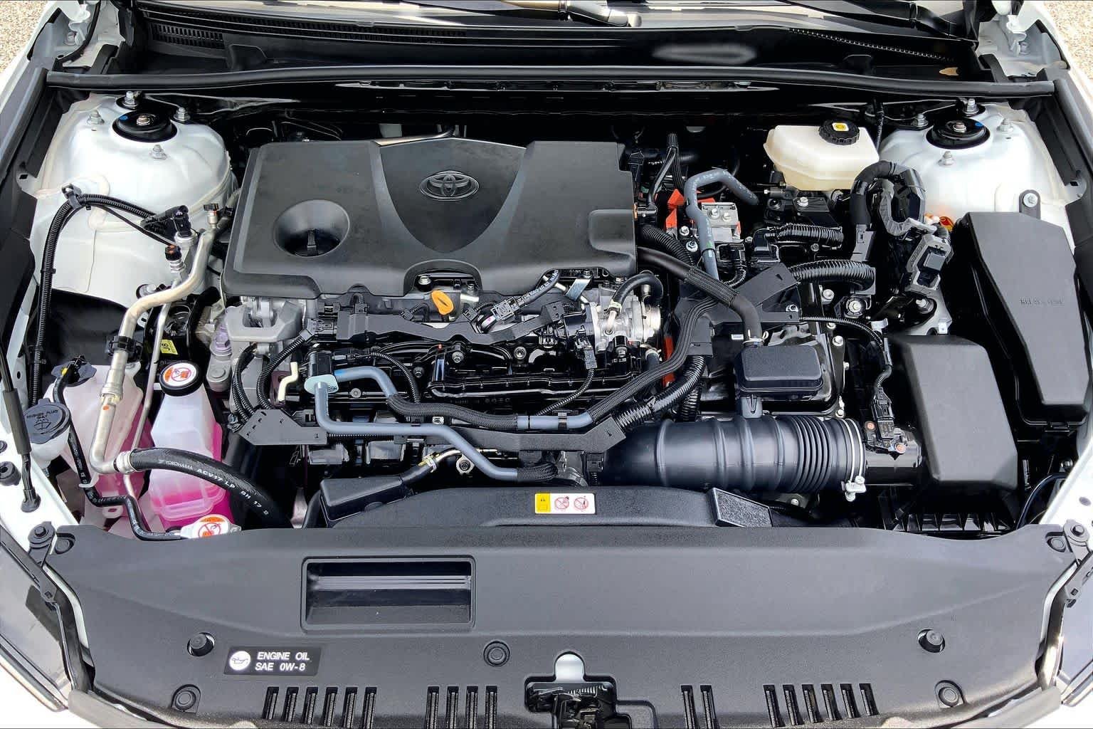 Used 2025 Ice Cap Toyota SE image 31