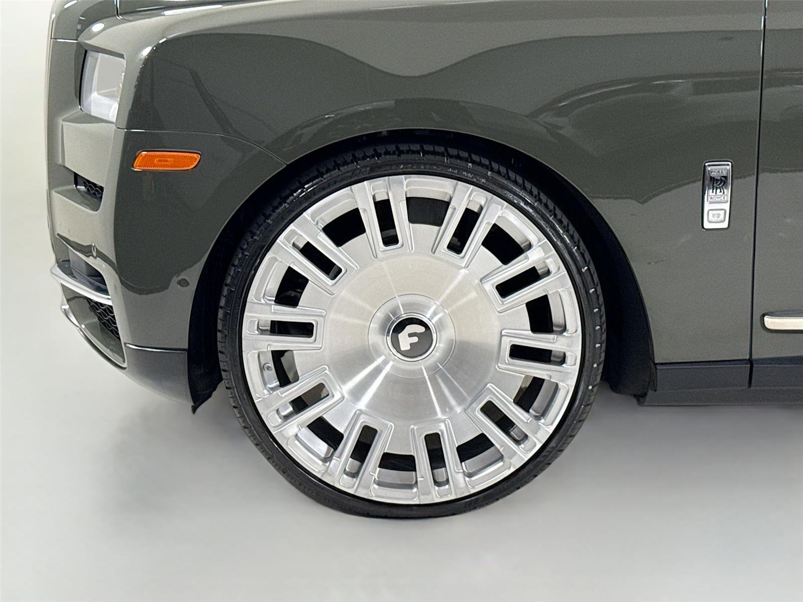 Used 2024 Silver Rolls-Royce  image 43