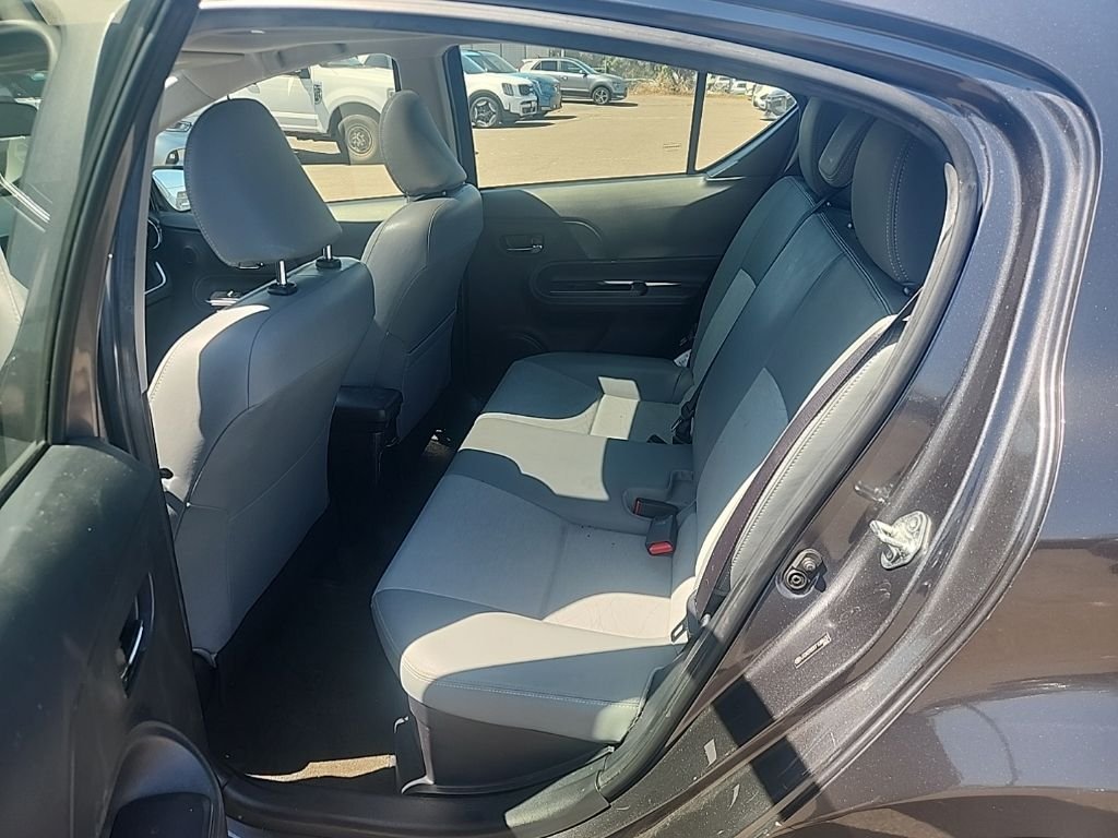 Used 2015 Gray Toyota Four image 18