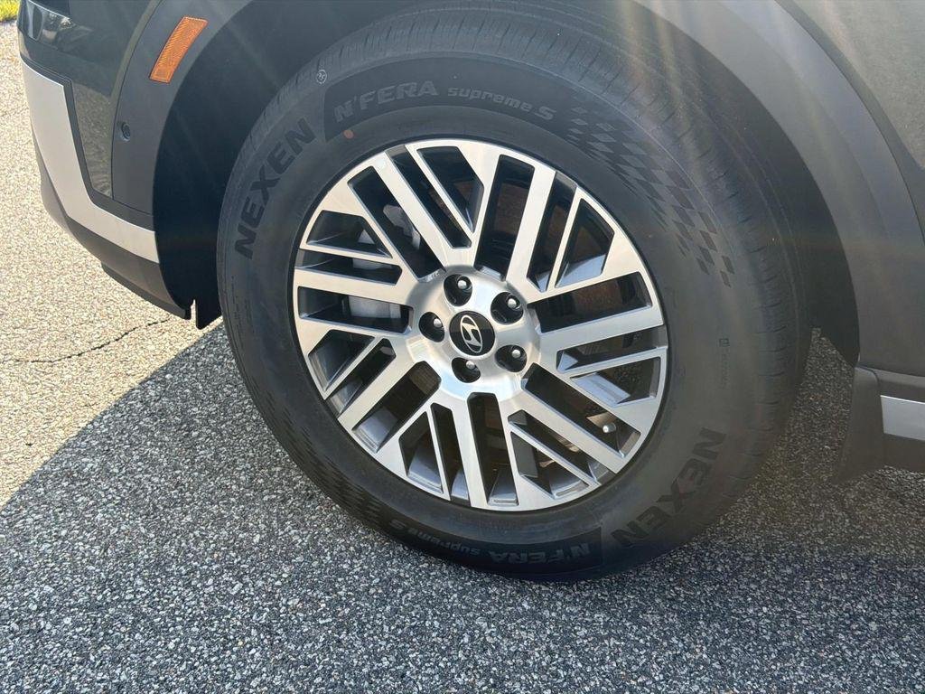 New 2026 Silver Hyundai SEL Premium AWD image 30