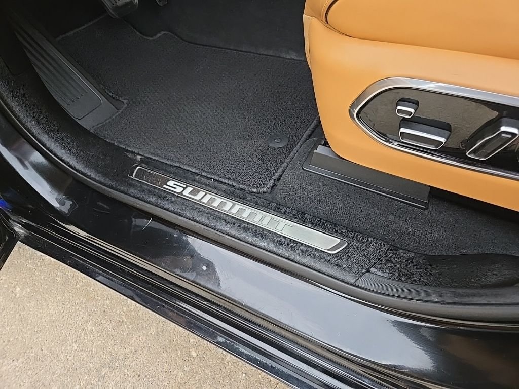 Used 2024 Black Jeep Summit image 39