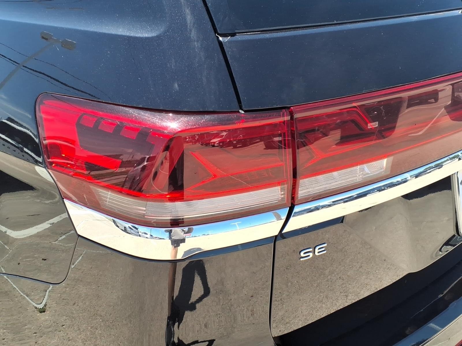 2025 Volkswagen Atlas 2.0T SE w/Technology - 9