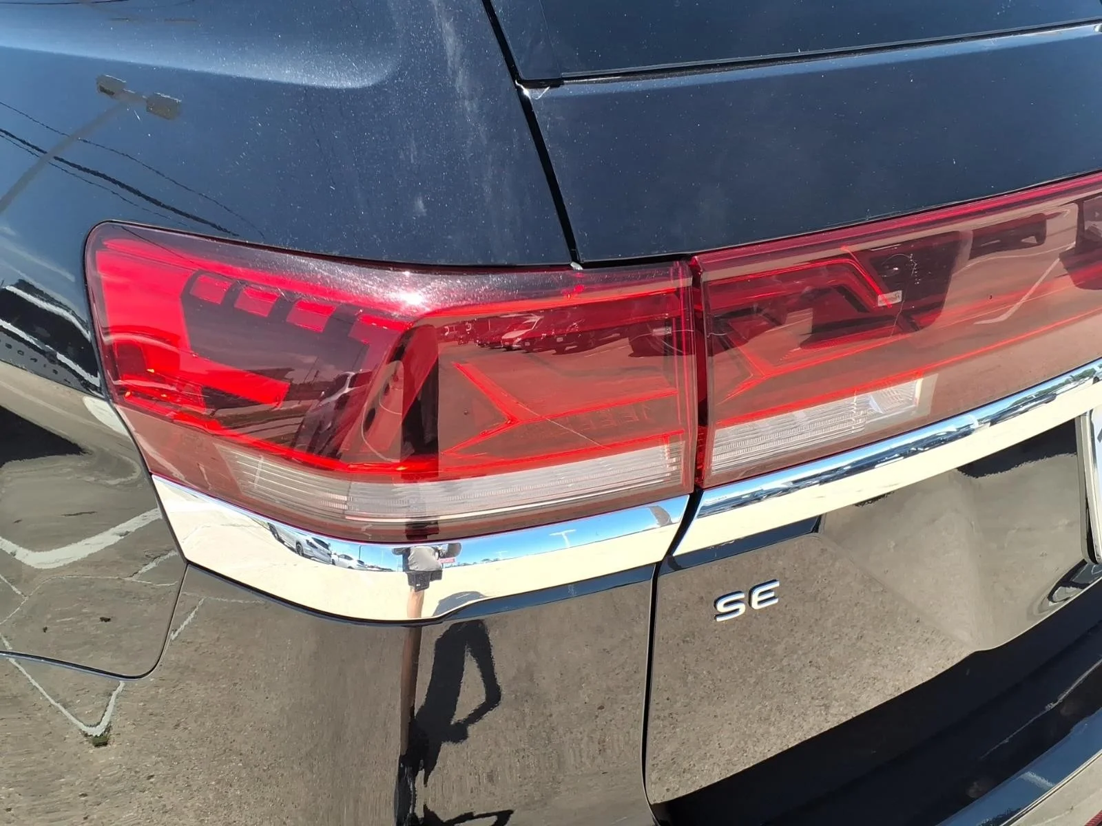 2025 Volkswagen Atlas 2.0T SE w/Technology - 9