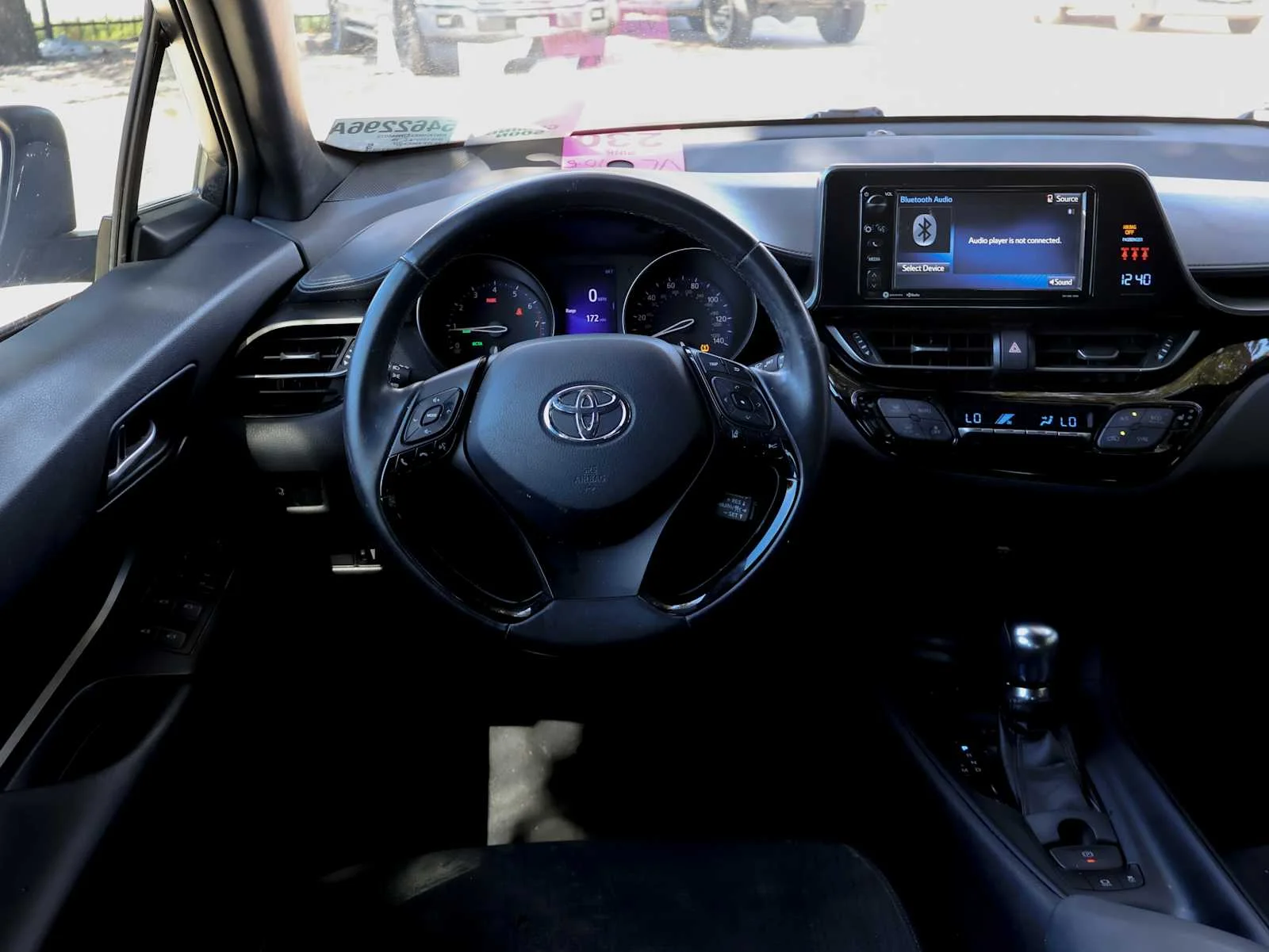 Used 2018 Silver Knockout Metallic Toyota XLE Premium image 16