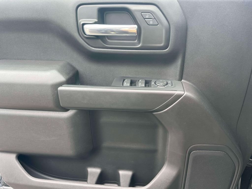 Used 2023 Black Chevrolet Custom image 19