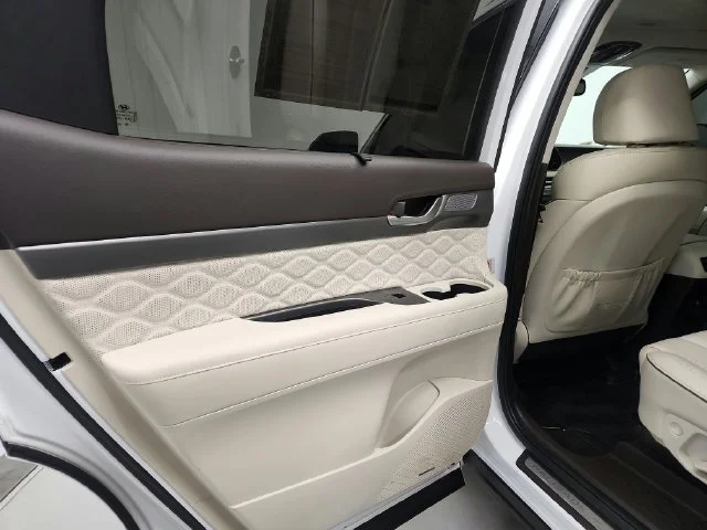 Used 2020 White Hyundai Limited image 20