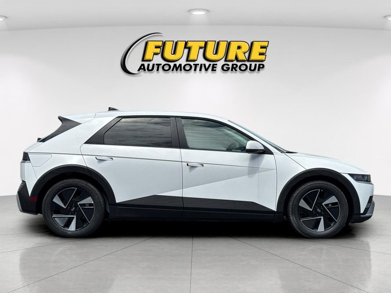 New 2026 White Hyundai SEL image 2