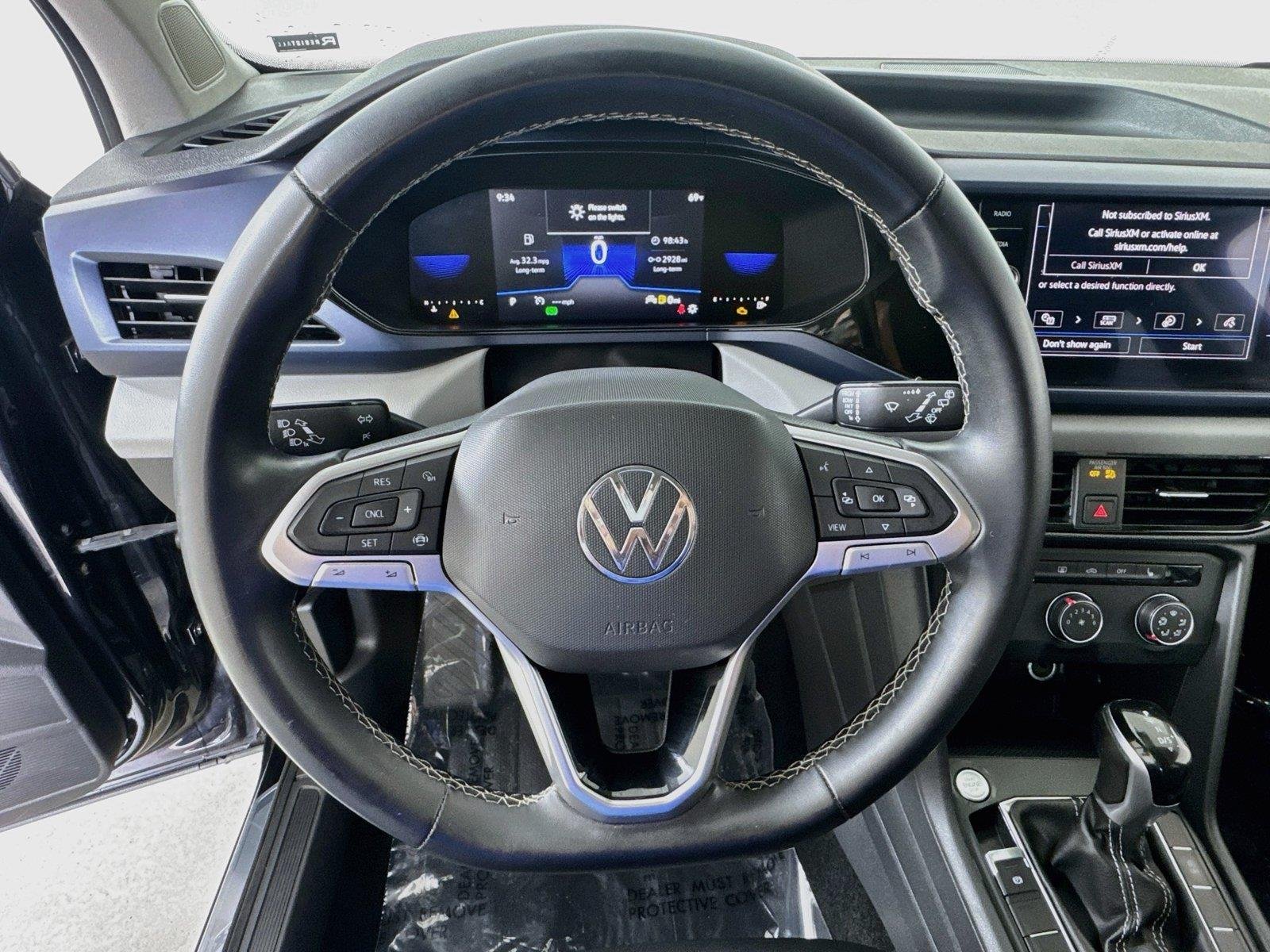 Used 2022 Deep Black Pearl Volkswagen SE image 11