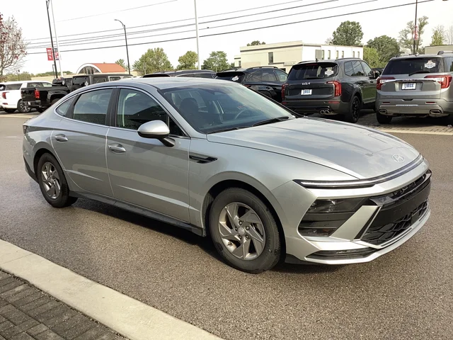 Certified Pre-Owned 2026 Hyundai Sonata SE Front-wheel Drive Car