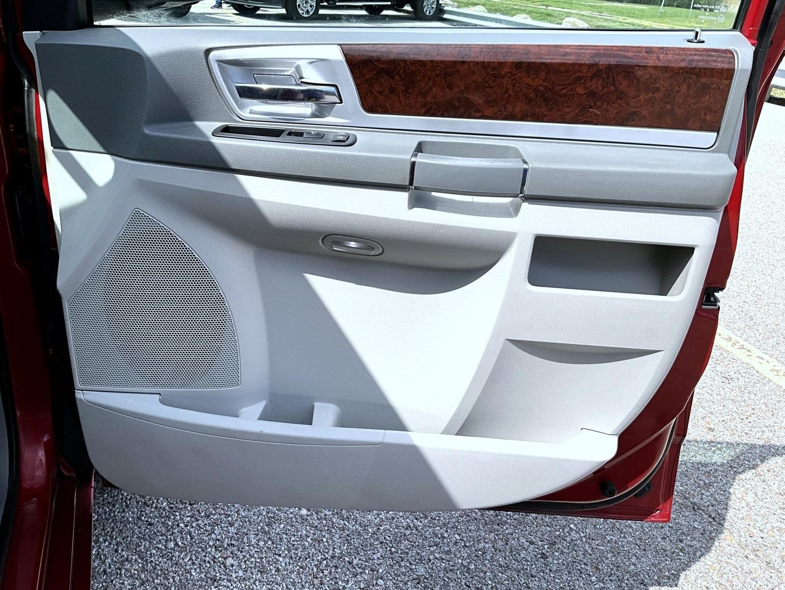 Used 2010 Red Chrysler Touring image 19