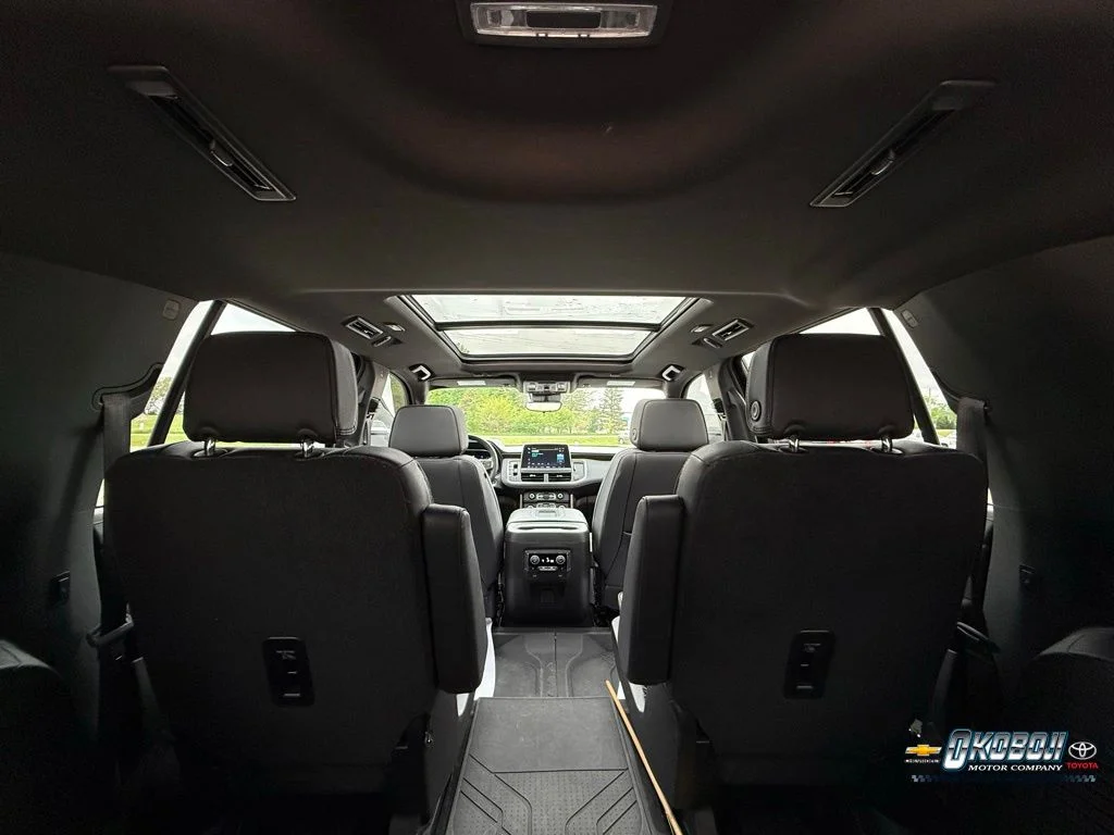 Used 2024 Beige Chevrolet High Country image 18