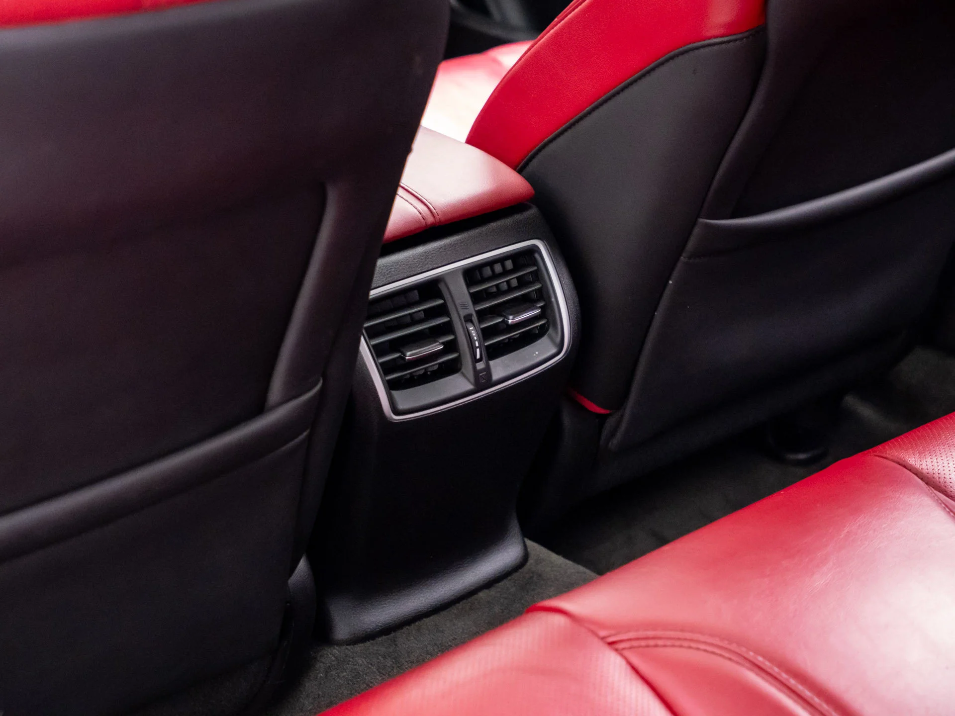 Used 2019  Acura 3.5L Technology Pkg w/A-Spec Pkg image 17