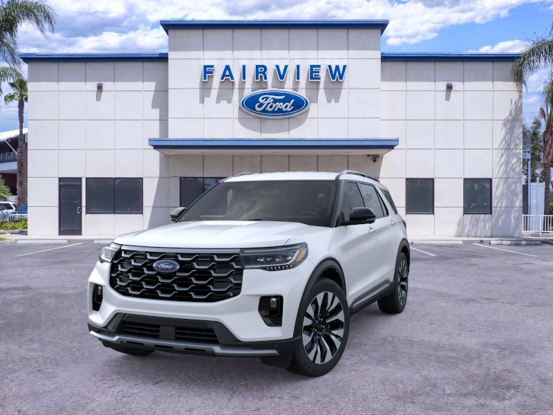 New 2026 Star White Metallic Tri-Coat Ford Platinum™ image 2
