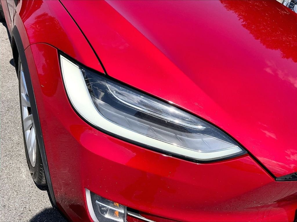Used 2018 Red Tesla P100D image 31