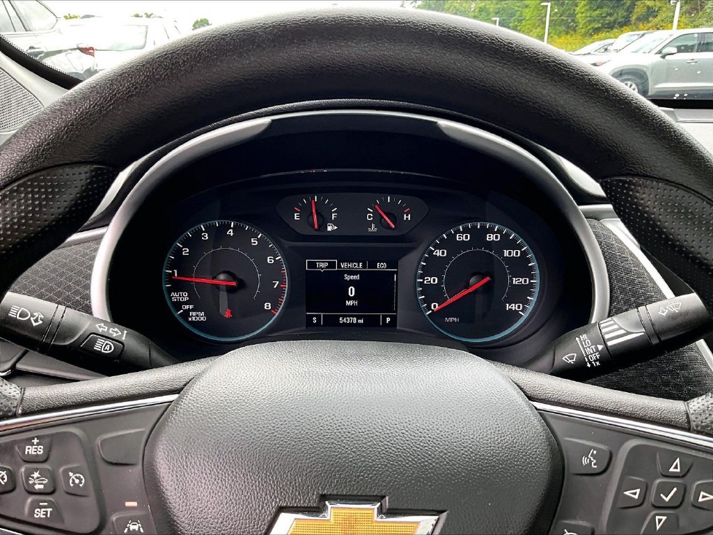 Used 2024 White Chevrolet LT image 24