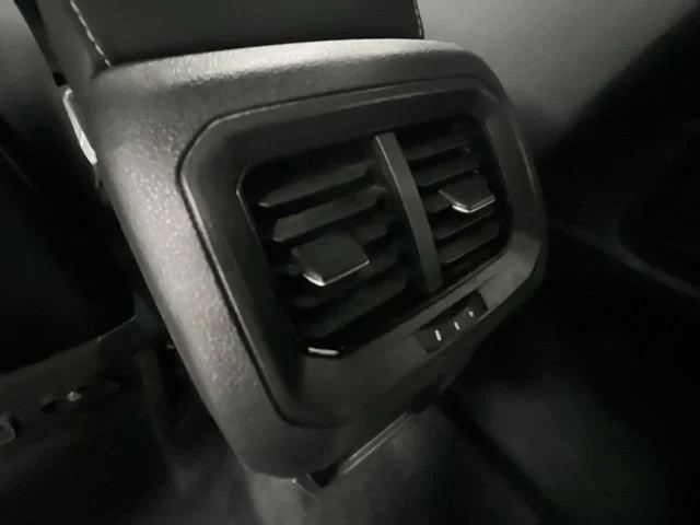 2024 Volkswagen Tiguan SE - Photo 21