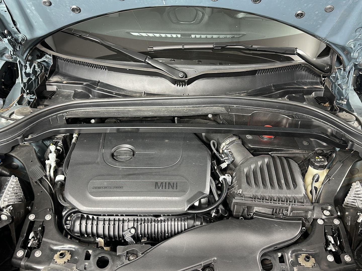 Certified Used 2024 Sage Green Metallic MINI Cooper S image 9
