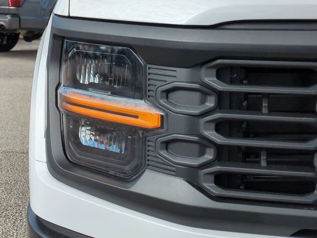 New 2026 Oxford White Ford XL image 10