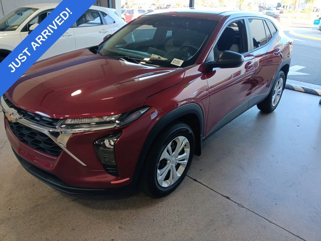 2024 Chevrolet Trax LS's photo