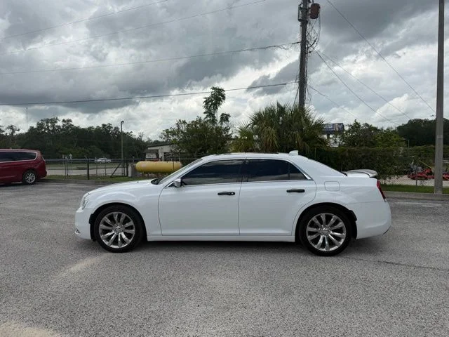 Used 2018 White Chrysler Limited image 8