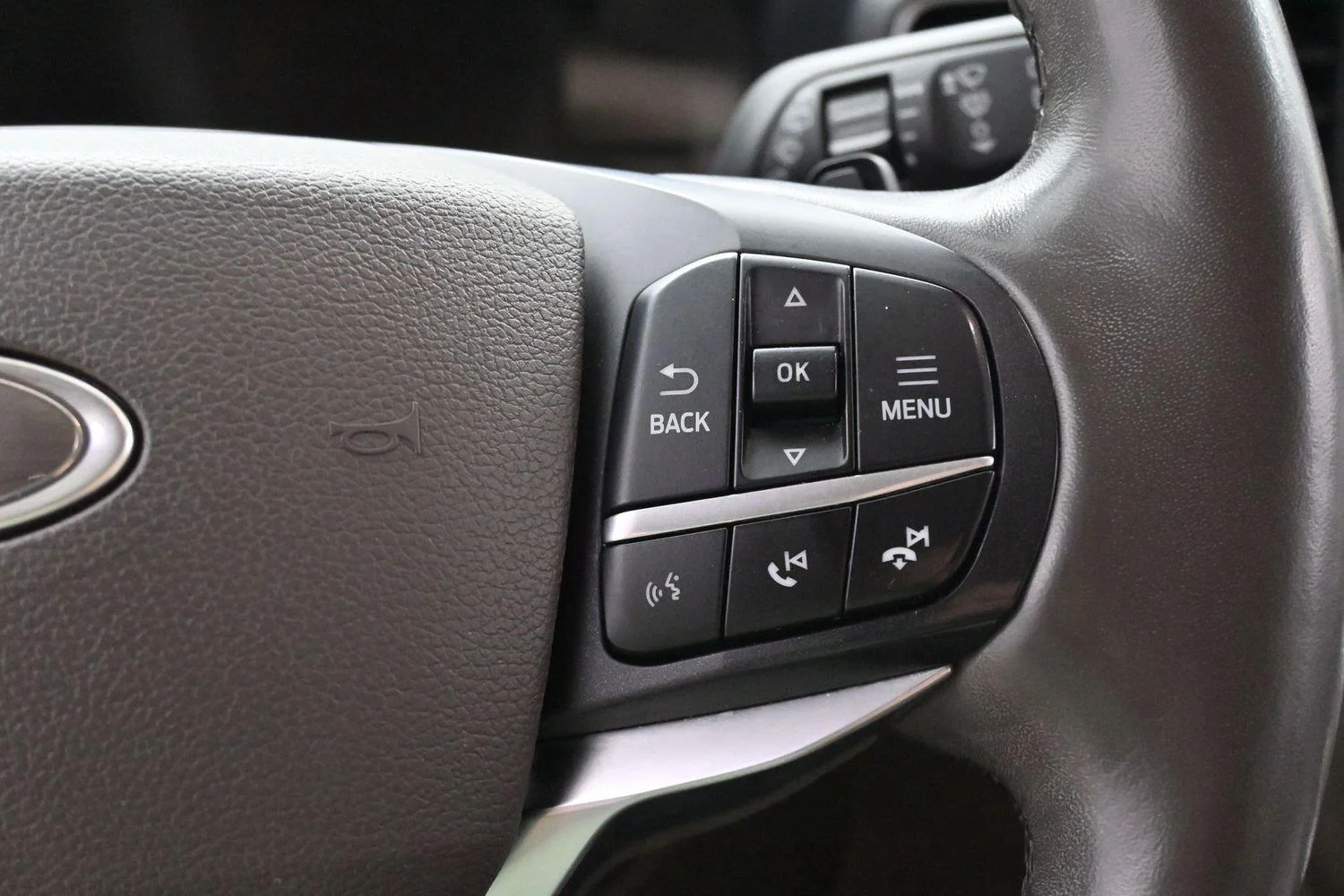 Used 2020 Star White Metallic Tri-Coat Ford Platinum image 19