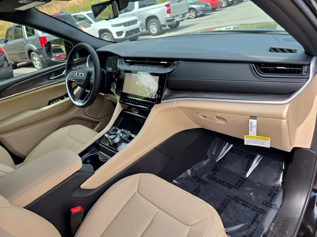 New 2026 Black Jeep Limited image 29