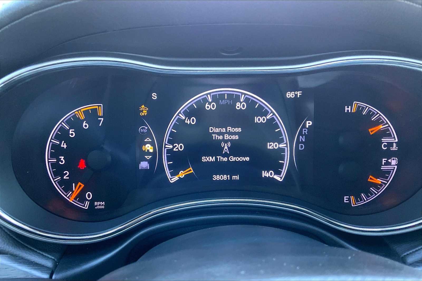 Used 2018 Diamond Black Crystal Pearlcoat Jeep High Altitude image 25