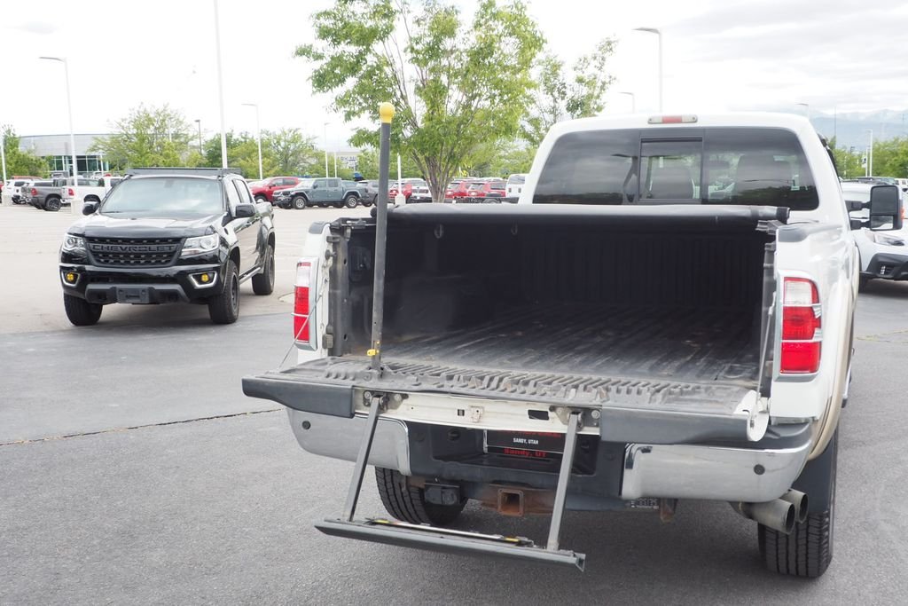 Used 2012 White Ford Lariat image 18