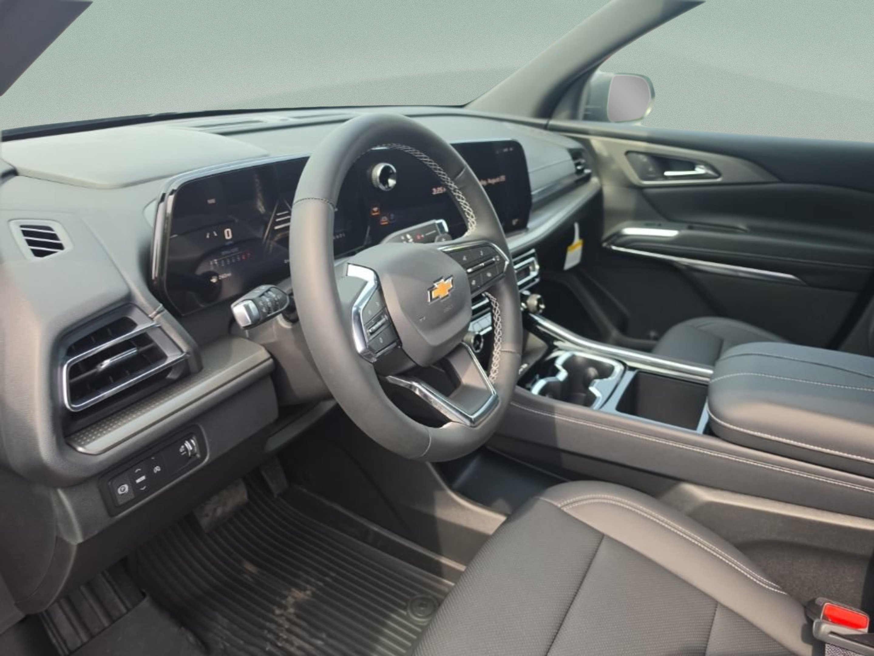 2027 Chevrolet Traverse LT - Photo 12