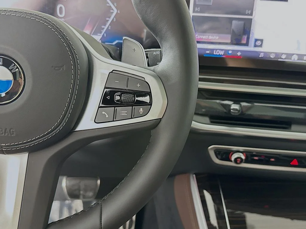 New 2026 Alpine White BMW xDrive40i image 14