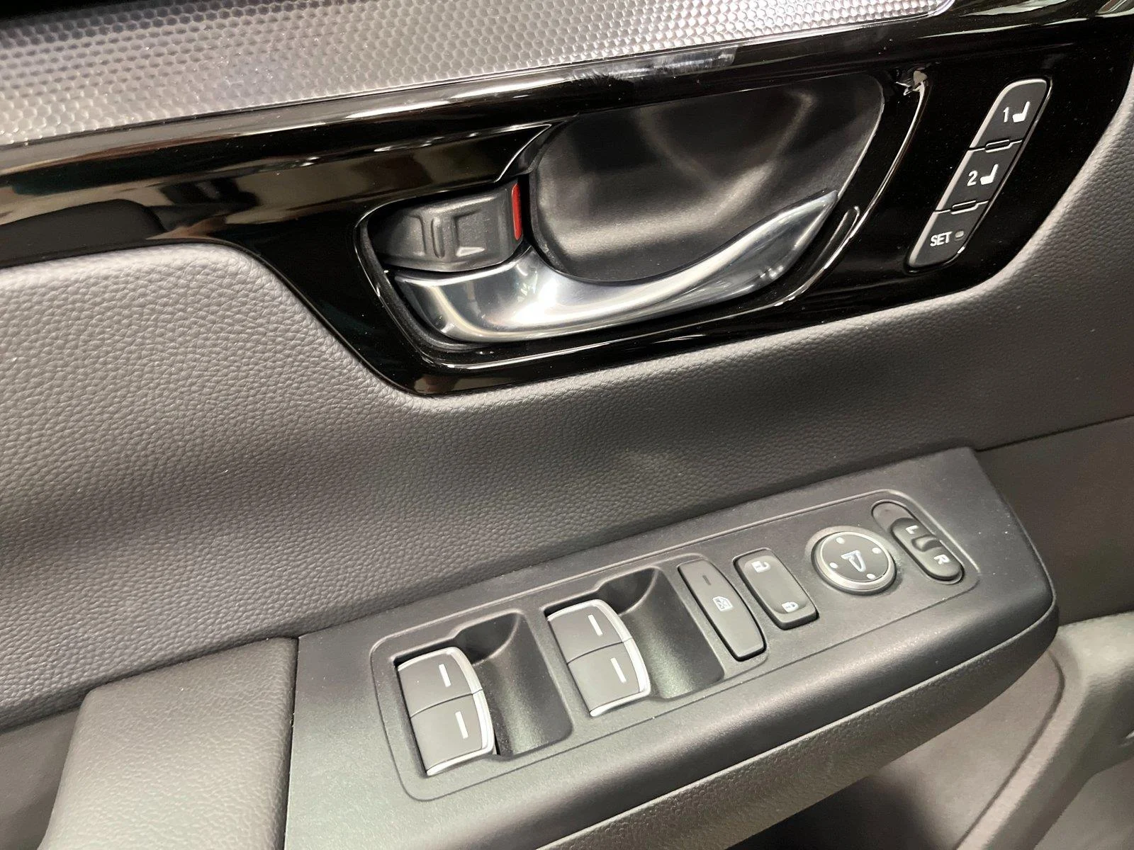 New 2026 Urban Gray Pearl Honda EX-L image 14