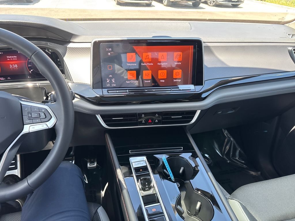 New 2026 Pure Gray Volkswagen 2.0T Peak Edition image 17
