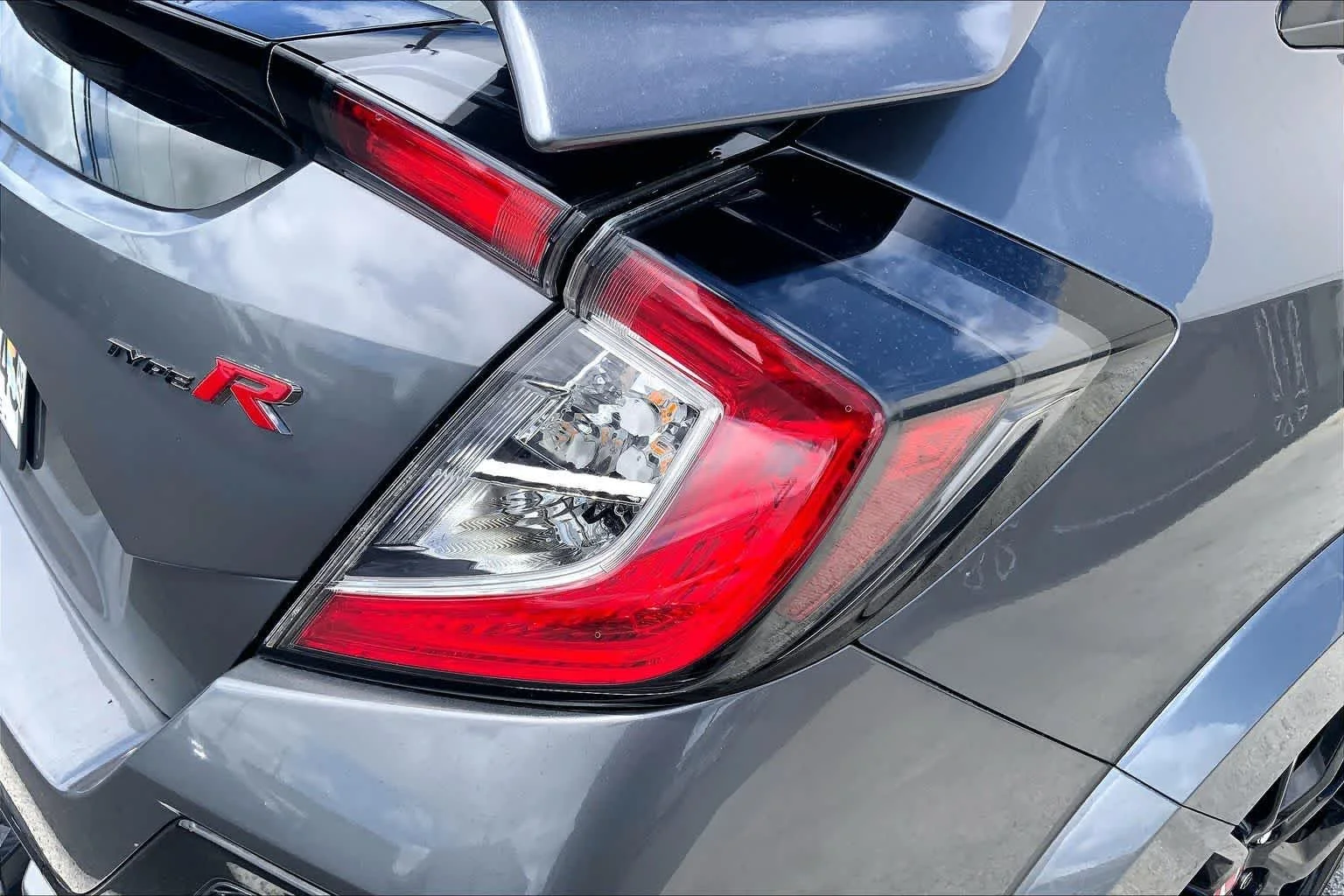 Used 2018 Gray/gray Honda Touring image 32