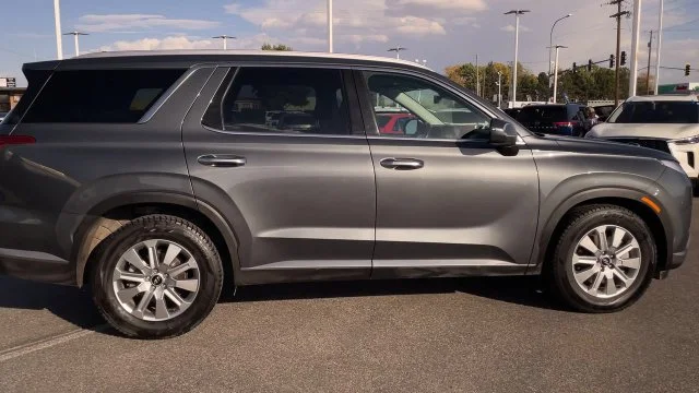 Used 2025 Gray Hyundai SEL image 2