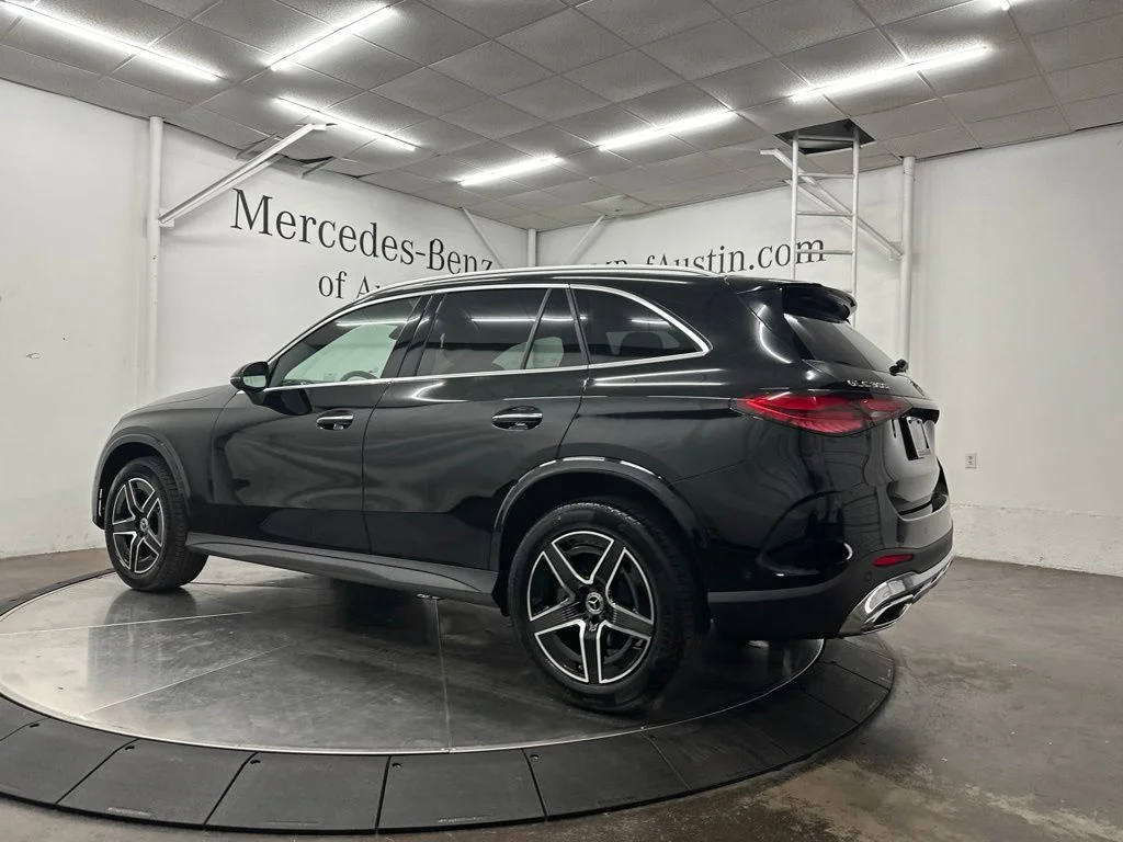 New 2026 Black Mercedes-Benz GLC 300 image 5
