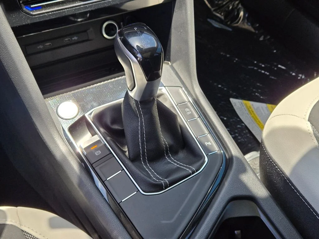 New 2026 Blue Volkswagen 1.5T SE image 16