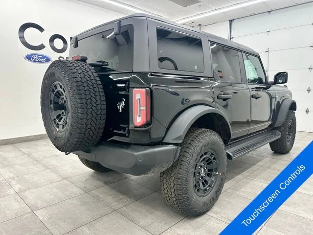New 2026 Shadow Black Ford Outer Banks® image 5