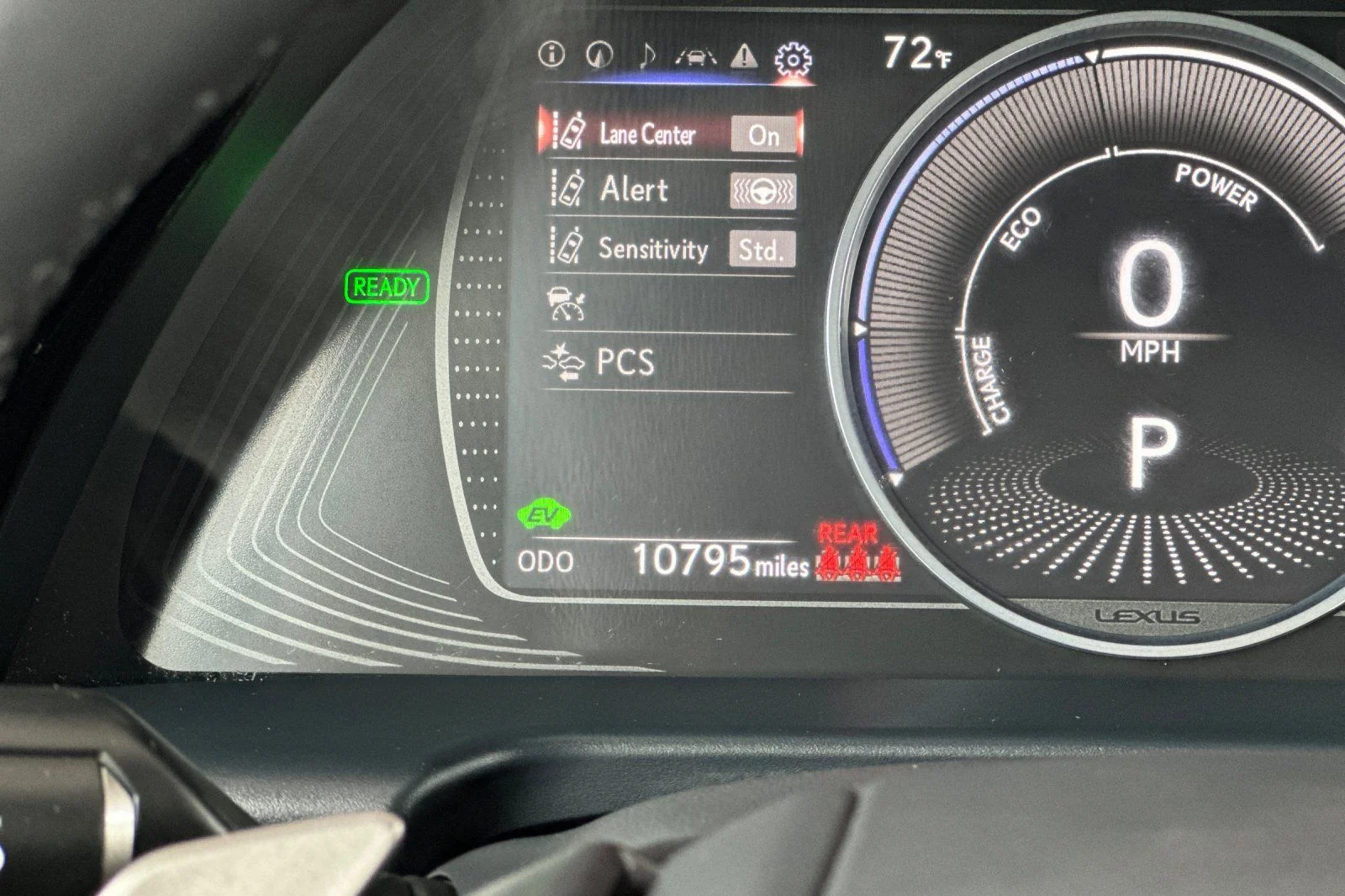 Used 2025 White Pearl Lexus 300h image 20
