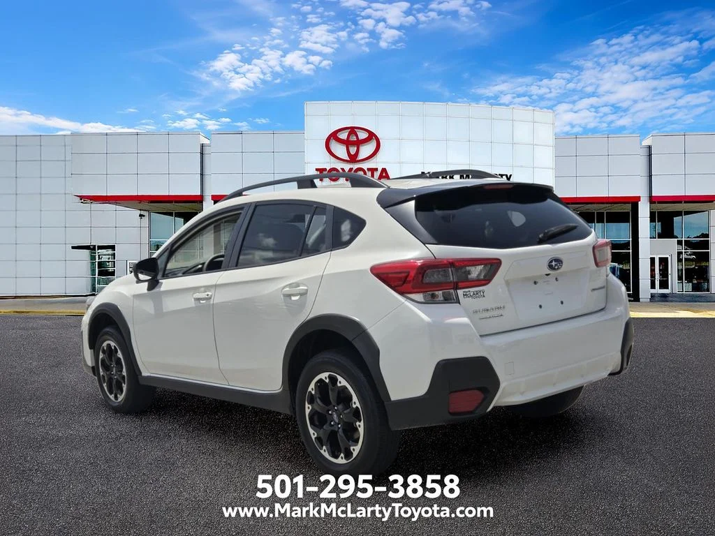 Used 2023 White Subaru Base image 3