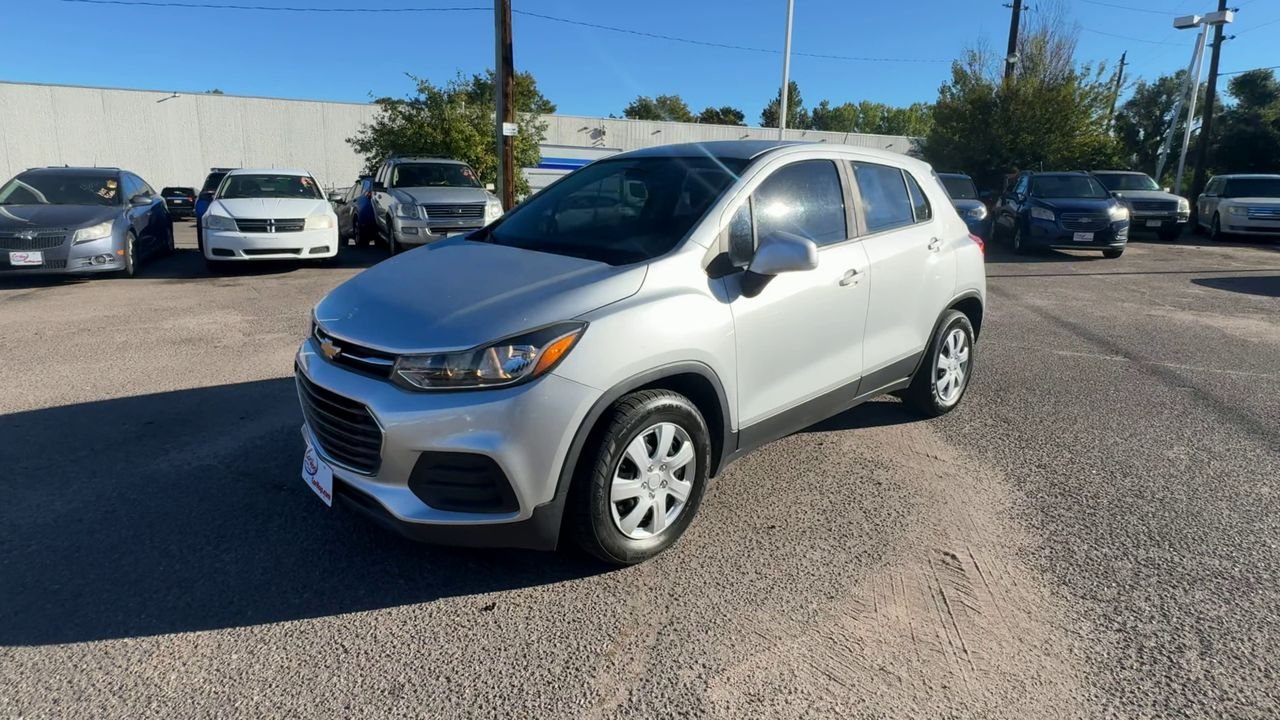 2019 Chevrolet Trax LS photo 4