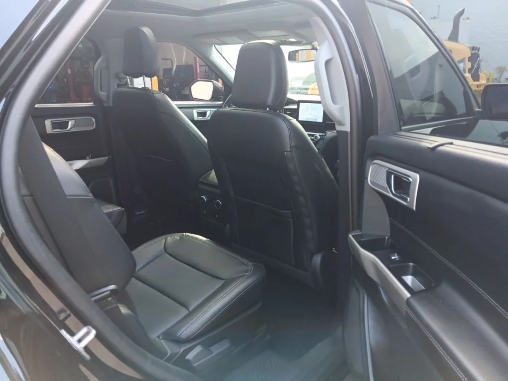 Used 2022 Black Metallic Ford Limited image 30