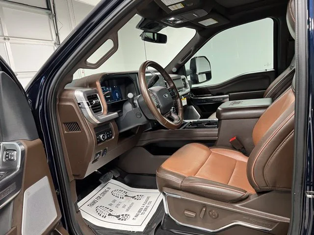 Used 2025 Blue Ford King Ranch image 19