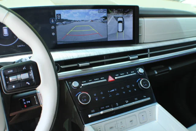 Used 2025 Rockwood Green Hyundai Calligraphy image 13