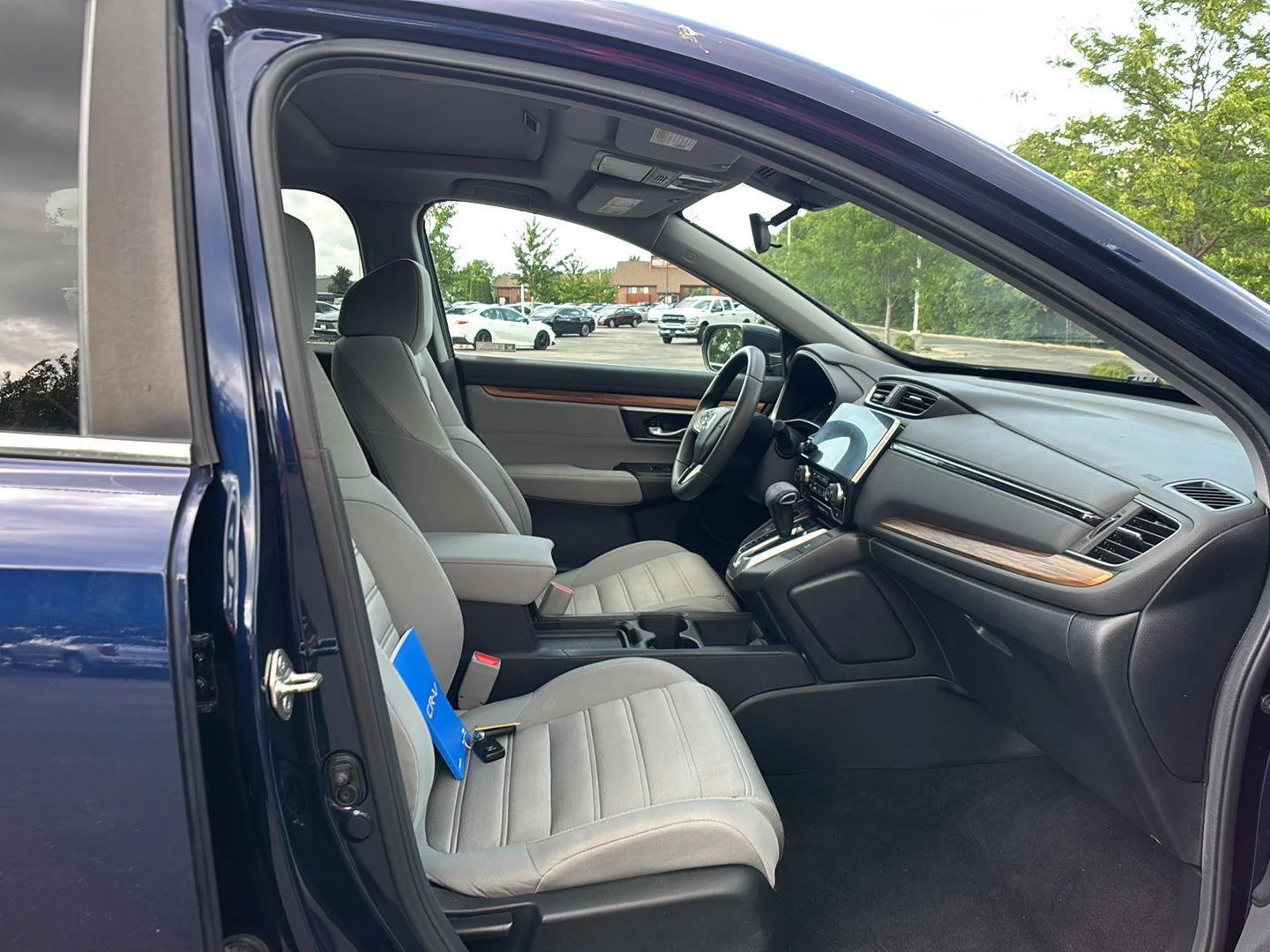 Used 2018 Obsidian Blue Pearl Honda EX image 17