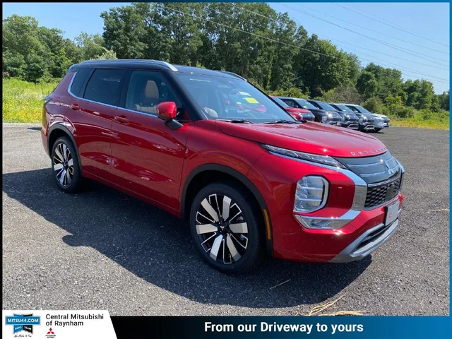 2025 Mitsubishi Outlander 